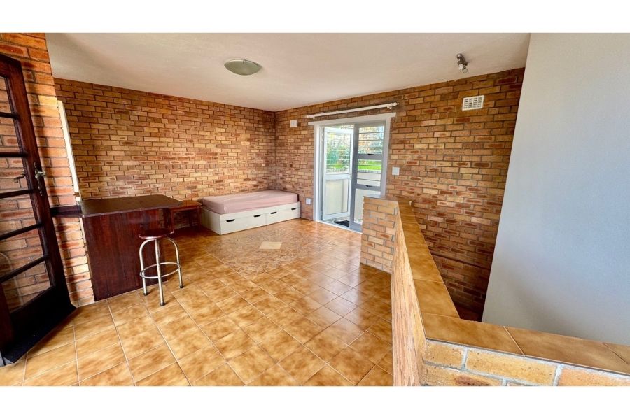 To Let 1 Bedroom Property for Rent in Clifton Western Cape